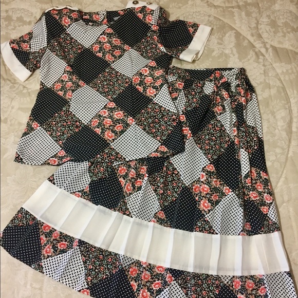 🔥Matching springtime blouse & skirt - Picture 1 of 4